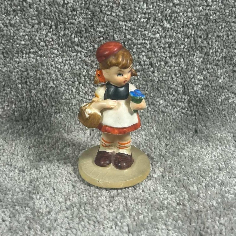 Girl with‎ Flower Japan Ceramic Vintage 4in Figure